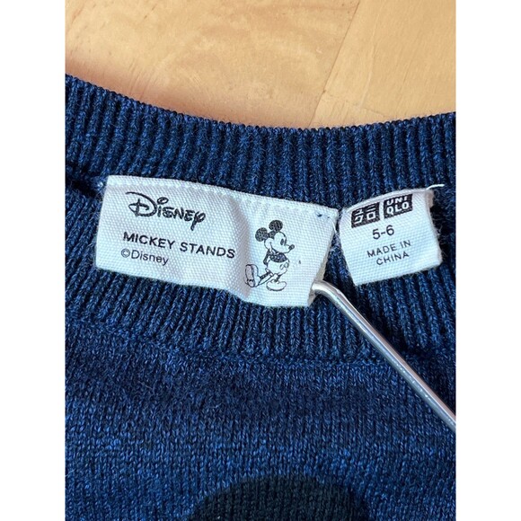 UNIQLO DISNEY Mickey Mouse Sweater NWOT Size 5 - 6 (Bx 13) - Picture 5 of 6